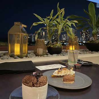 Solera - Chocolate soufflé - Lounges Near Me - Honolulu, Hawaii Solera - Chocolate soufflé - Lounges Near Me - Honolulu, Hawaii
