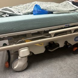 Hospital room!! Hospital room!!