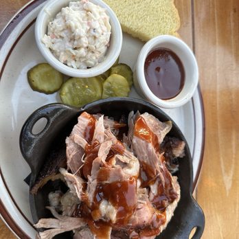 Bub City - Pulled Heritage Pork Shoulder - Bars Near Me - Rosemont, Illinois