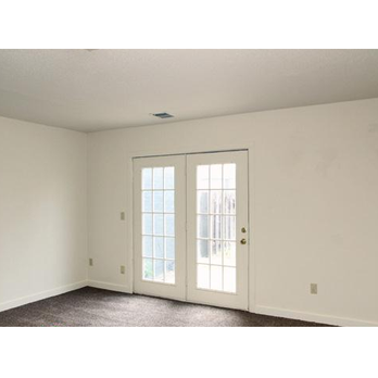 Kingswood Court - Apartments Near Me - Newark, Ohio Kingswood Court - Apartments Near Me - Newark, Ohio