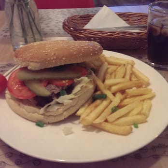 Etnika - Beef Burger with Fries - Restaurants Near Me - Kraków, Massachusetts Etnika - Beef Burger with Fries - Restaurants Near Me - Kraków, Massachusetts