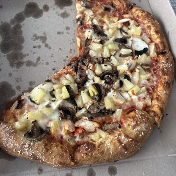 Mellow Mushroom San Antonio - Custom medium pizza with mushrooms, pineapple, and chicken (delivery through DoorDash) - Pizza Near Me - San Antonio, Texas