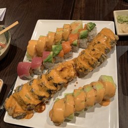 Ordered a few rolls! By the time we finished this plate another came out! Love the service! Ordered a few rolls! By the time we finished this plate another came out! Love the service!