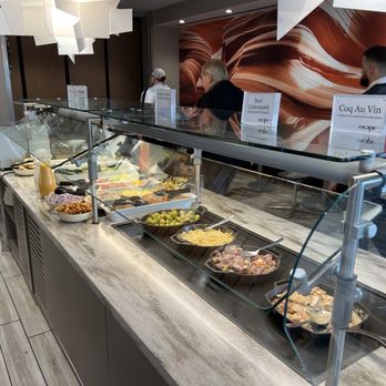 Escape Lounges - Hot food choices - Airport Lounges Near Me - Phoenix, Arizona Escape Lounges - Hot food choices - Airport Lounges Near Me - Phoenix, Arizona