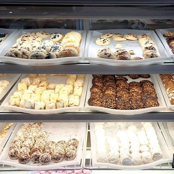 Cafe de Paris Bakery - Cookies - Bakeries Near Me - Indian Rocks Beach, Florida