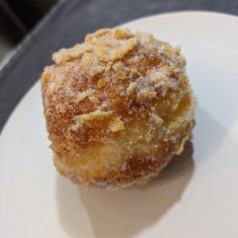 Fuji Bakery - Crunchy Cream Malasada - Bakeries Near Me - Seattle, Washington