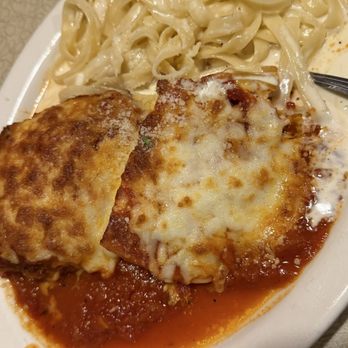 Gino's Italian Restaurant - Chicken Parmigiana Dinner - Pizza Near Me - Round Rock, Texas Gino's Italian Restaurant - Chicken Parmigiana Dinner - Pizza Near Me - Round Rock, Texas