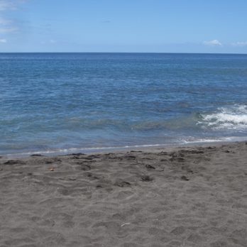 Ho'okena Beach Park - Parks Near Me - Captain Cook, Hawaii