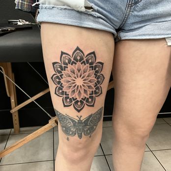 Divine Lines Tattoo - Tattoo Near Me - Phoenix, Arizona Divine Lines Tattoo - Tattoo Near Me - Phoenix, Arizona