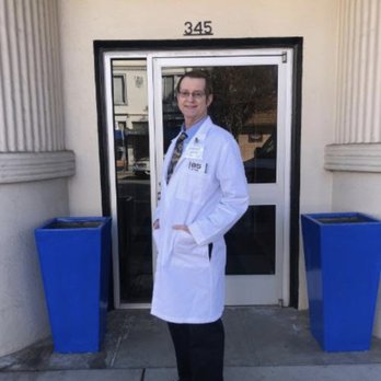 Robert Wolff, MD - Dr. D. Robert Wolff, Eye MD Stanford MD, 1998 Internship University of Hawaii 1999 Ophthalmology Resident and Chief Resident, New York - Ophthalmologists Near Me - Hollister, California