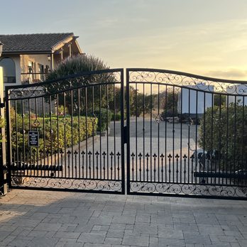 American Fence Concepts - Fences & Gates Near Me - Fallbrook, California