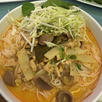 Hang's Cuisine - Curry Noodle. - Chinese Near Me - Menomonie, Wisconsin Hang's Cuisine - Curry Noodle. - Chinese Near Me - Menomonie, Wisconsin