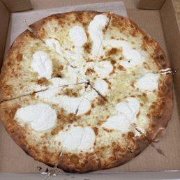 White pizza White pizza