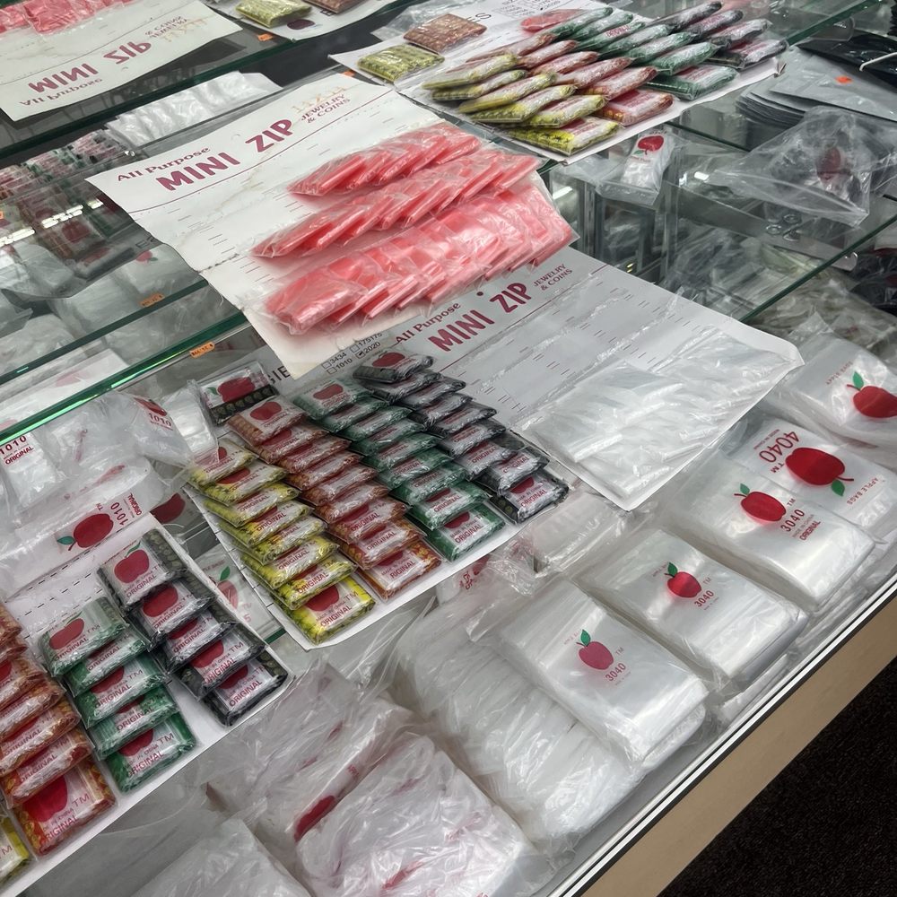 D's Smoke Shop - 02/26/2025 - Tobacco Shops Near Me - Las Vegas, Nevada D's Smoke Shop - 02/26/2025 - Tobacco Shops Near Me - Las Vegas, Nevada