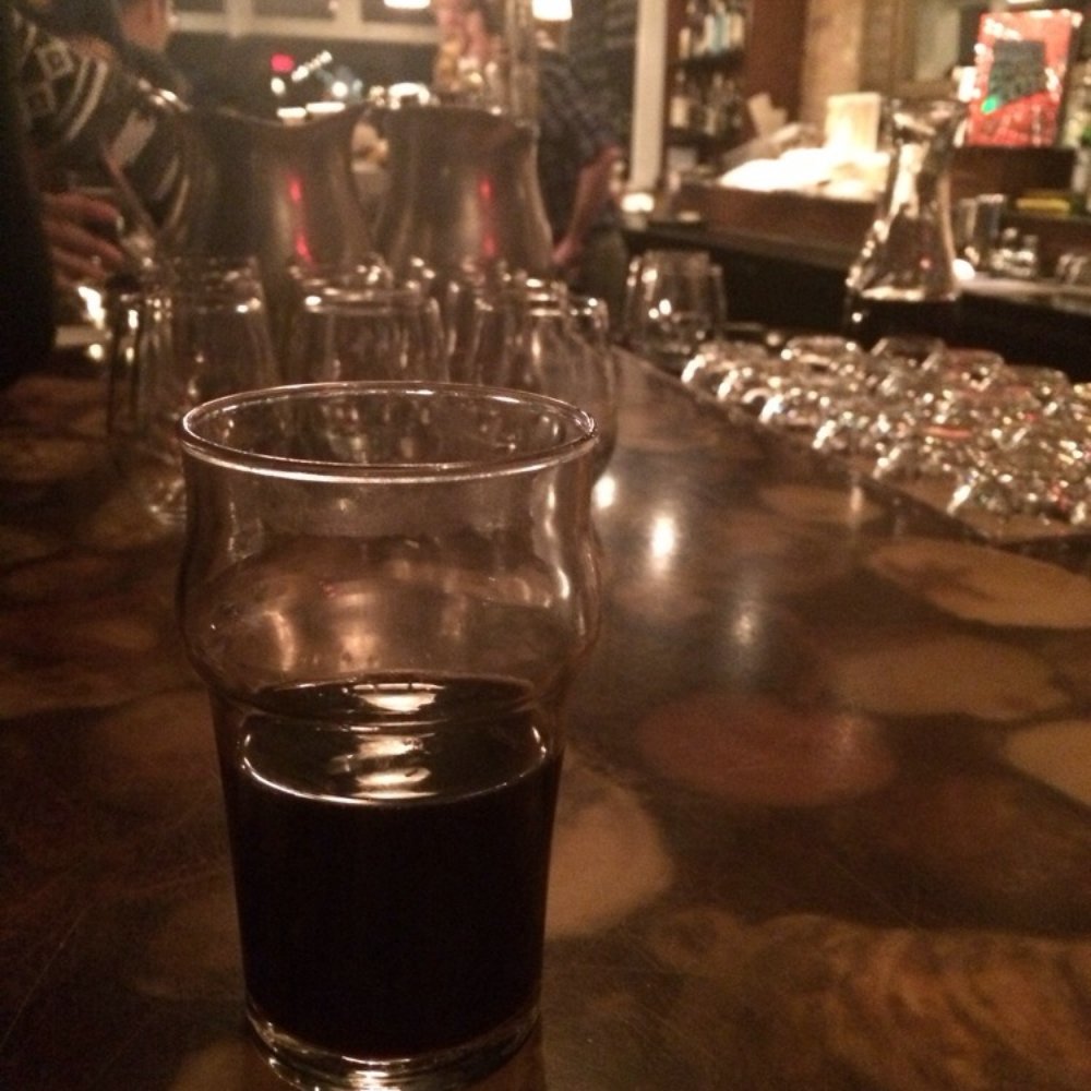 Pearl Diver - Refreshing oyster stout and super cool bar with shells! - Seafood Near Me - Toronto, Ontario Pearl Diver - Refreshing oyster stout and super cool bar with shells! - Seafood Near Me - Toronto, Ontario