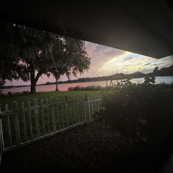 Sunshine Lodge - Vacation Rentals Near Me - Floral City, Florida Sunshine Lodge - Vacation Rentals Near Me - Floral City, Florida