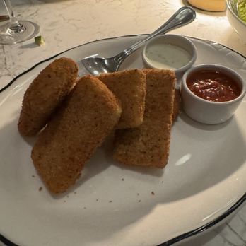 Maggiano's Little Italy - Italian Near Me - Denver, Colorado