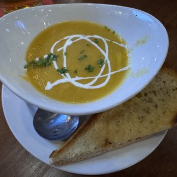 The River's Reach Pub - Butternut squash soup and garlic bread~ - Pubs Near Me - New Westminster, British Columbia The River's Reach Pub - Butternut squash soup and garlic bread~ - Pubs Near Me - New Westminster, British Columbia