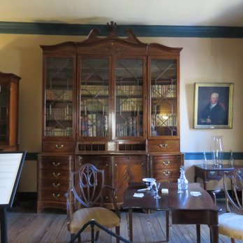 Heyward-Washington House - The very famous Holmes bookcase - Landmarks & Historical Buildings Near Me - Charleston, South Carolina