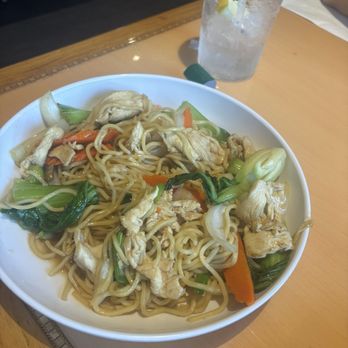 Krave Noodle & Rice - Yaki-Soba - Asian Fusion Near Me - Stuart, Florida
