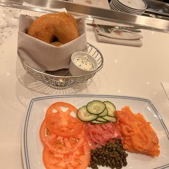 Vida - Salmon bagel - American Near Me - Las Vegas, Nevada