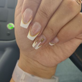 Domain Nail Bar and Salon Studios - Nail's - Hair Salons Near Me - Houston, Texas