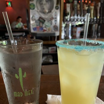 Mad Mex - Cranberry - 12 oz classic Margarita - Mexican Near Me - Cranberry Township, Pennsylvania