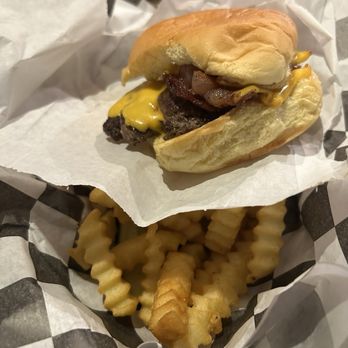Jack Brown's Beer & Burger Joint - Charlottesville - Elvis Burger - Burgers Near Me - Charlottesville, Virginia Jack Brown's Beer & Burger Joint - Charlottesville - Elvis Burger - Burgers Near Me - Charlottesville, Virginia