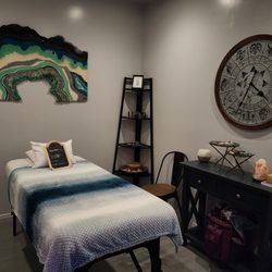 Ser Sano Reiki - Treatment Room at Heat & Halo