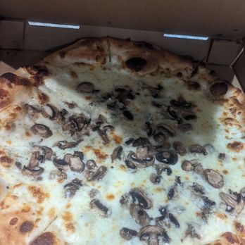 Eres Pizza - Pizza Near Me - Lake Placid, New York