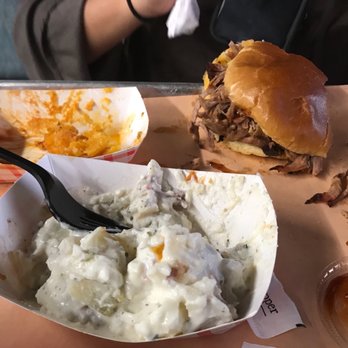 Righteous ‘Que - potato salad, Mac n chz, pulled pork sammy - Southern Near Me - Marietta, Georgia Righteous ‘Que - potato salad, Mac n chz, pulled pork sammy - Southern Near Me - Marietta, Georgia