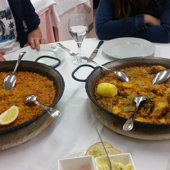 La Pepica - Seafood and chicken paella - Spanish Near Me - Valencia, V La Pepica - Seafood and chicken paella - Spanish Near Me - Valencia, V