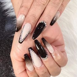 City nails - Queen Nails Art