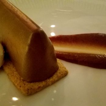 Konnubio - Chocolate earl grey sable with caramel sauce. - Tuscan Near Me - Florence, FI