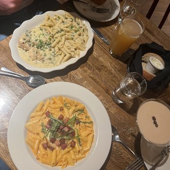 Andiamo - Penne alla vodka gluten free and the chicken piccata. - Bars Near Me - Mystic, Connecticut