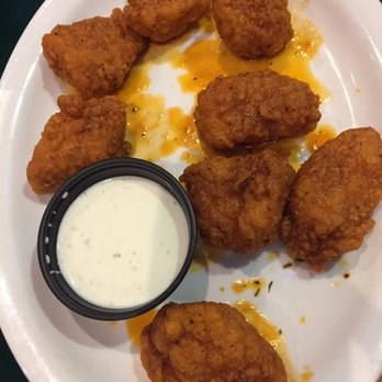 Gators Dockside - Boneless wings - Sandwiches Near Me - Windermere, Florida