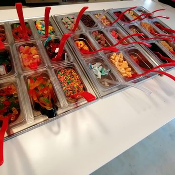 Swirleez Frozen Yogurt - Toppings - Ice Cream & Frozen Yogurt Near Me - Barrie, Ontario Swirleez Frozen Yogurt - Toppings - Ice Cream & Frozen Yogurt Near Me - Barrie, Ontario