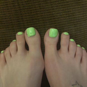 Lucky Nail - 40 dollars for this mess smh - Nail Salons Near Me - Gardena, California