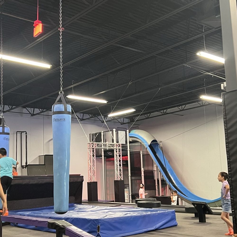 Sky Zone Trampoline Park - Trampoline Parks Near Me - Clovis, California