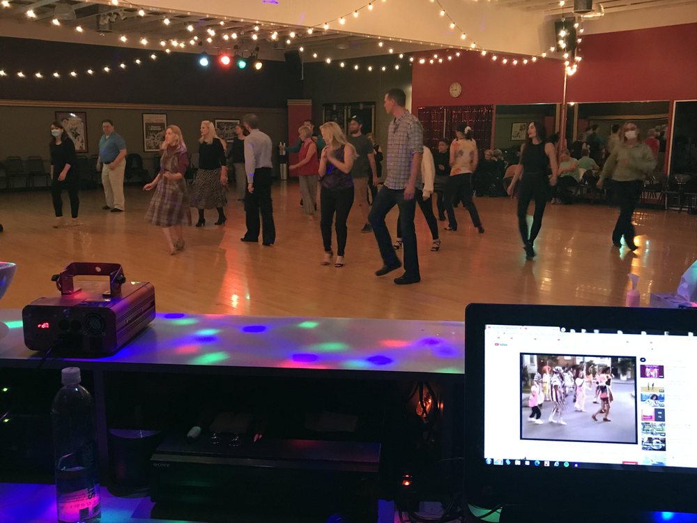 International Ballroom Dance Studios Logo