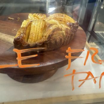 Beyond Pastry Studio - Bakeries Near Me - Honolulu, Hawaii