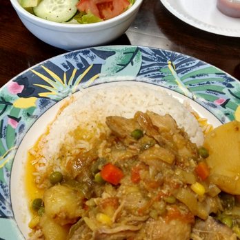 Los Hornitos Bakery - Chicken stew with rice and a salad topped with fresh avocado slices. - Latin American Near Me - Wappingers Falls, New York Los Hornitos Bakery - Chicken stew with rice and a salad topped with fresh avocado slices. - Latin American Near Me - Wappingers Falls, New York