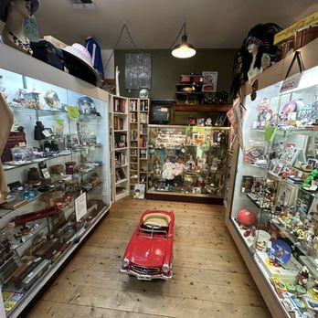 Old Town Antique Faire - Antiques Near Me - Temecula, California