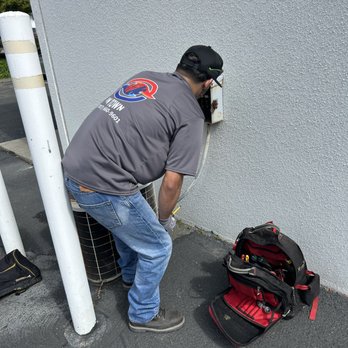 HVAC In Town - Here we are getting ready for demo! Let's go - Heating & Air Conditioning/HVAC Near Me - Antioch, California HVAC In Town - Here we are getting ready for demo! Let's go - Heating & Air Conditioning/HVAC Near Me - Antioch, California