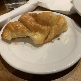 Cheddar's Scratch Kitchen - Honey Butter Croissants - American Near Me - Triadelphia, West Virginia