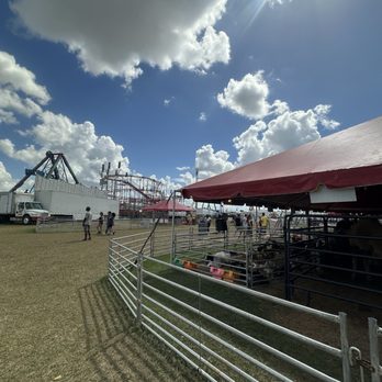 Central Florida Fairgrounds - Farmers Market Near Me - Orlando, Florida