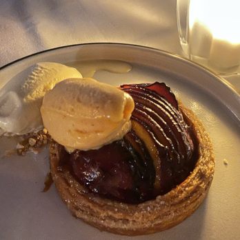 Funke - Crostata di pesche - Italian Near Me - Beverly Hills, California