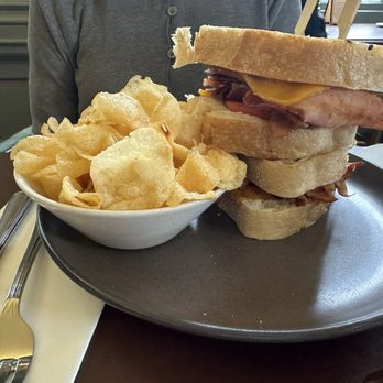 DoG Street Pub - Warm Honey Ham & Cheddar Cheese. Absolutely huge sandwich! My wife could barely eat 1/4 of it. Very tasty! - British Near Me - Williamsburg, Virginia