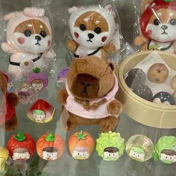 Goomo Tea Shop - Plushies & toys. - Bubble Tea Near Me - Walnut, California