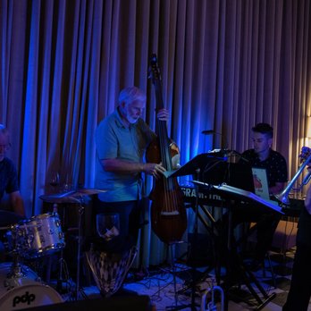 Mixed Bag Jazz - Photos at a GIG... in a wine bar. - Musicians Near Me Mixed Bag Jazz - Photos at a GIG... in a wine bar. - Musicians Near Me